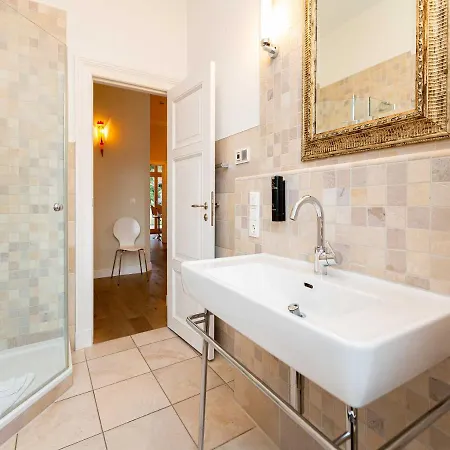 Julius App 3 Provence Lejlighed